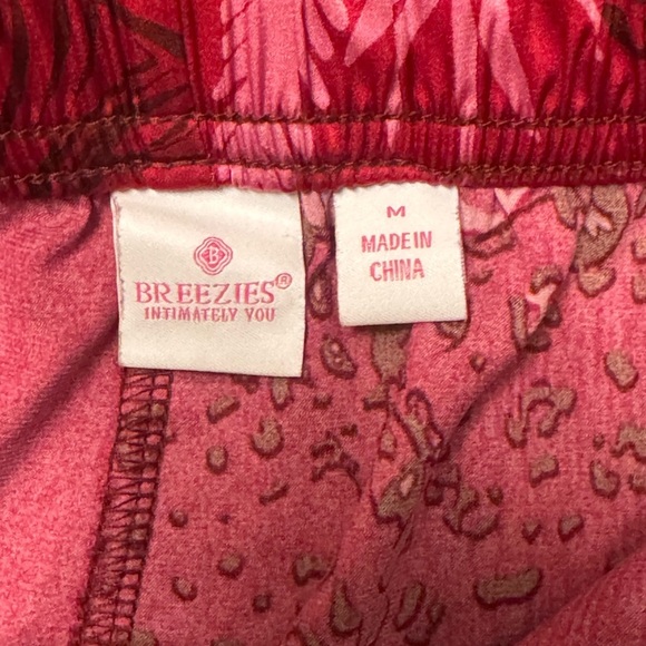 Breezies Red and Pink Patterned Intimates Pajama Pants Sz Medium - Picture 2 of 4